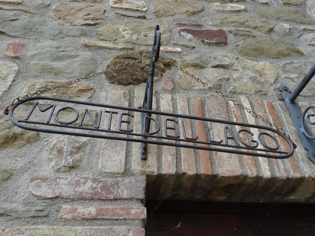 Casale Poggio Colpiccione Apartman Passignano sul Trasimeno Kültér fotó