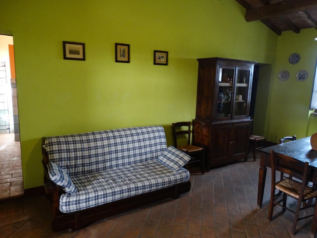 Casale Poggio Colpiccione Apartman Passignano sul Trasimeno Kültér fotó